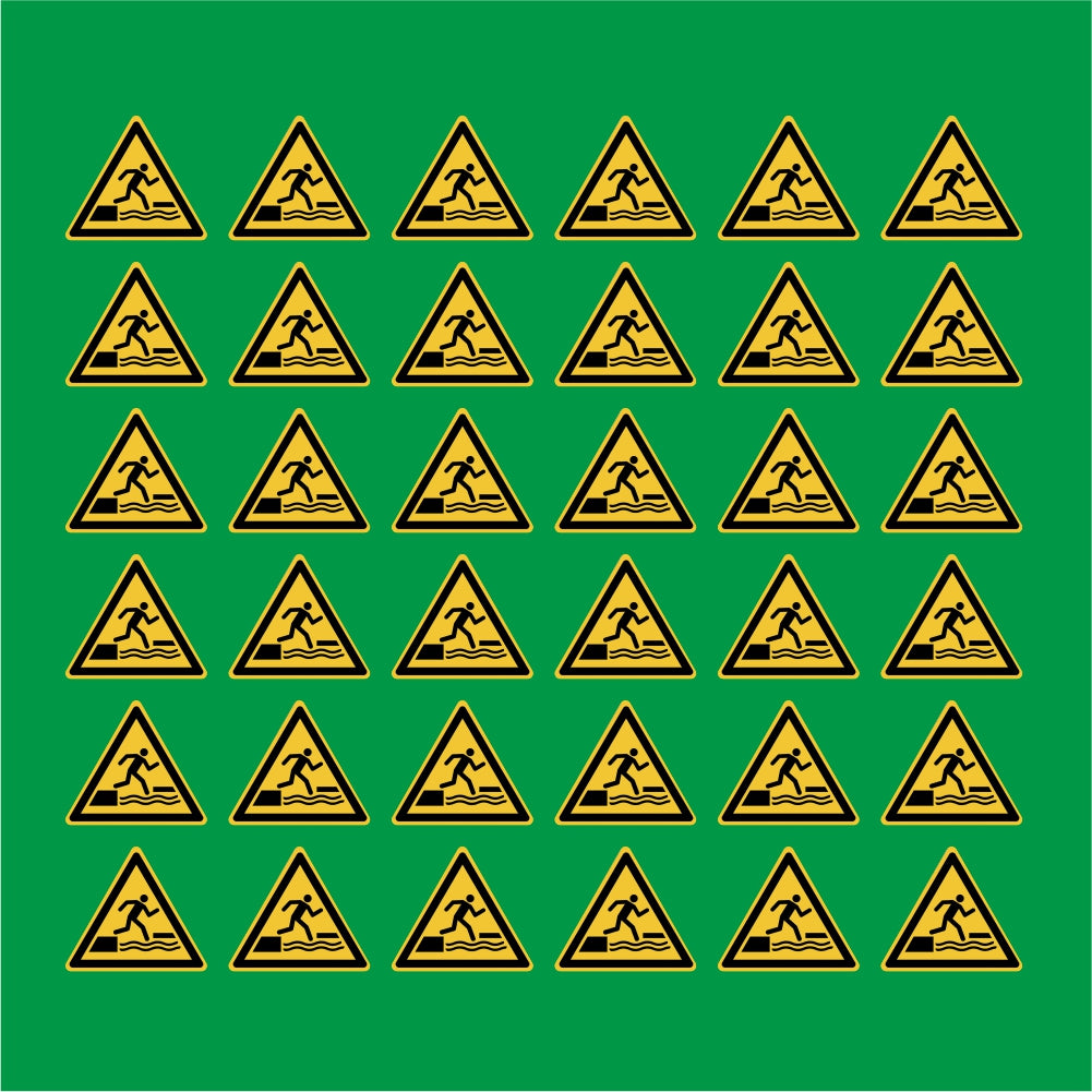 PACCO DA 6 KIT DI 6 ADESIVI TRIANGOLARI - Pericolo di caduta in acqua salendo o scendendo da una superficie galleggiante - Pittogramma ISO 7010 Con Stampa Diretta U.V.