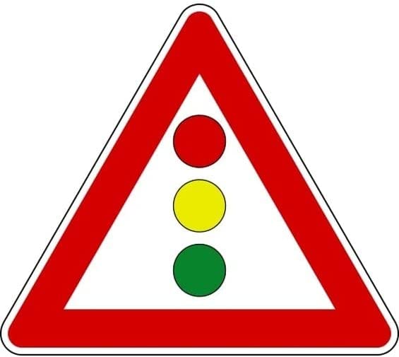 CARTELLO IN LAMIERA SCATOLATA TRIANGOLO lato 90cm - Semaforo verticale - SEGNALE CATARIFRAGENTE CLASSE 1 O 2 (a nido d'ape)