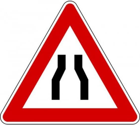 CARTELLO IN LAMIERA SCATOLATA TRIANGOLO lato 90cm - Strettoia simmetrica pericolo - SEGNALE CATARIFRAGENTE CLASSE 1 O 2 (a nido d'ape)