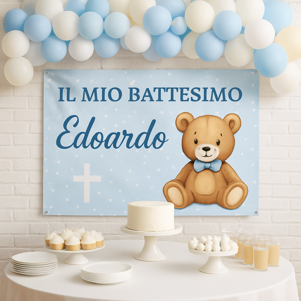 GLOBAL STRISCIONE FONDALE BATTESIMO - Battesimo Orsetto mod 3 - STRISCIONE PERSONALIZZATO IN CARTA O IN BANNER PVC ANCHE DA ESTERNO GARANZIA 5 ANNI - 01 ambientata