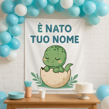 BANNER STRISCIONE NASCITA - Cucciolo di dinosauro - CON IL TUO NOME bimbo neonato - 01 ambientata