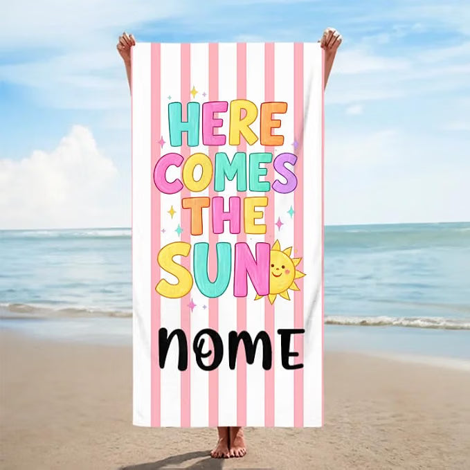 Vestin Telo da spiaggia personalizzato - HERE COMES THE SUN - con Nome personalizzato - asciugamano da bagno asciugamano da piscina asciugamano da spiaggia per vacanze