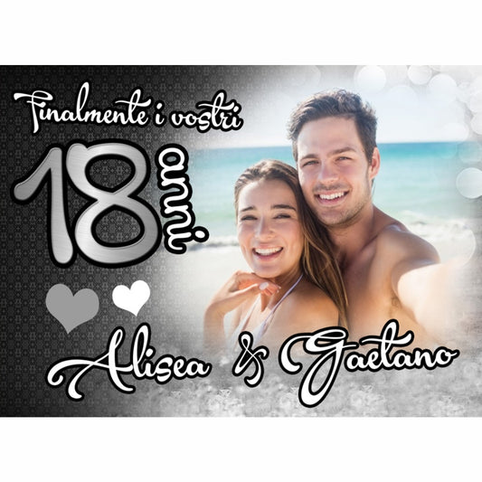 GLOBAL STRISCIONE FONDALE COMPLEANNO - 18 Anni Compleanno Black - STRISCIONE PERSONALIZZATO IN CARTA O IN BANNER PVC ANCHE DA ESTERNO GARANZIA 5 ANNI