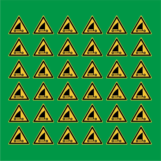 PACCO DA 6 KIT DI 6 ADESIVI TRIANGOLARI - Attenzione Sand yachting - Pittogramma ISO 7010 Con Stampa Diretta U.V.