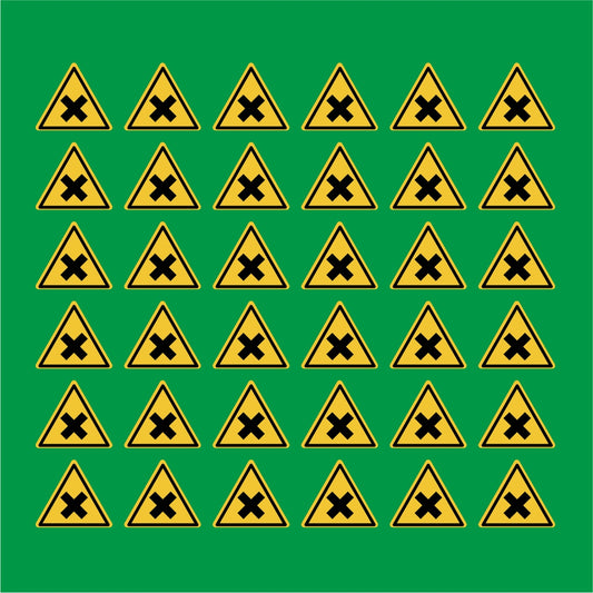 PACCO DA 6 KIT DI 6 ADESIVI TRIANGOLARI - Sostanze nocive o irritanti - Pittogramma ISO 7010 Con Stampa Diretta U.V.